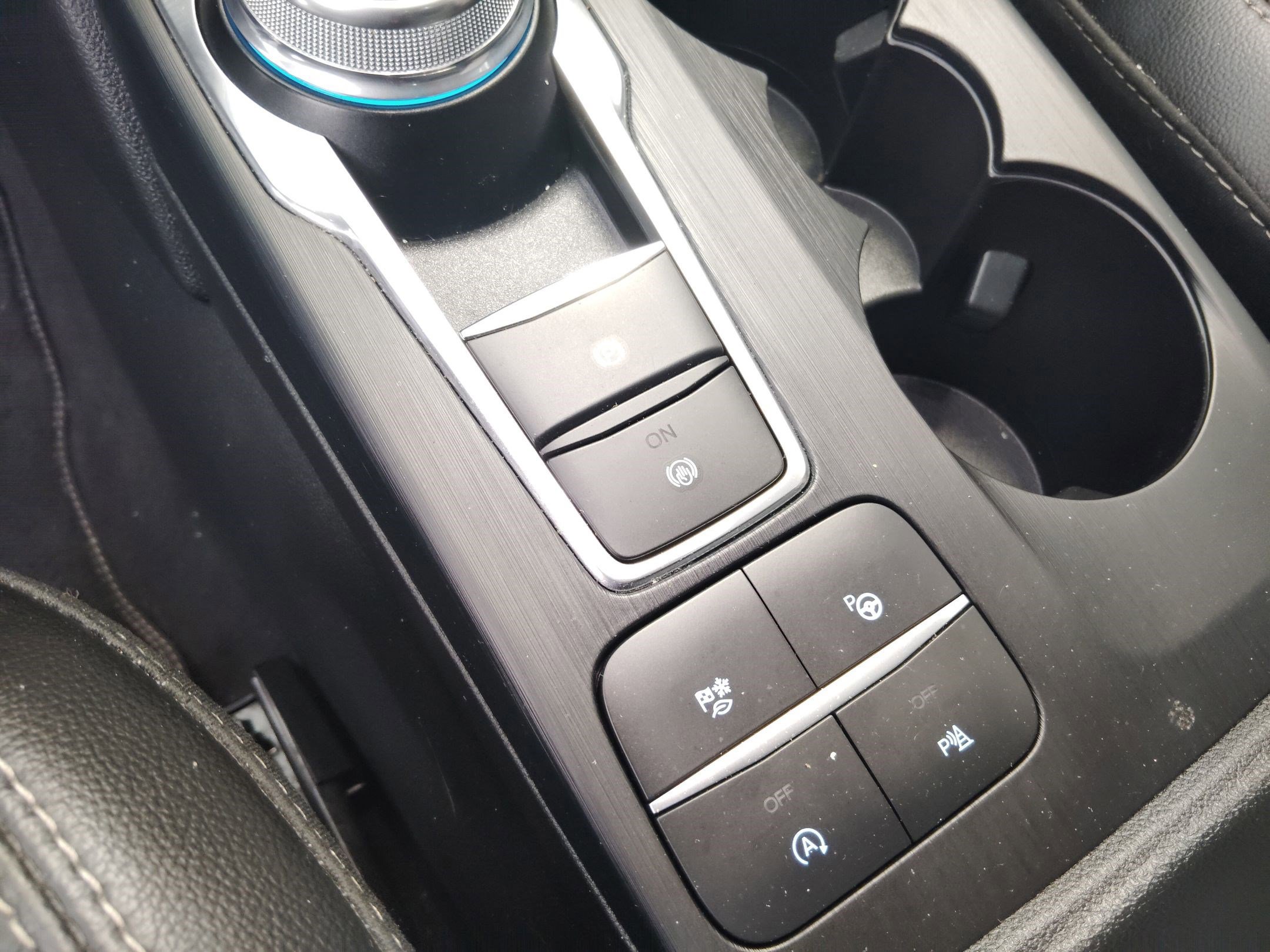 Certified 2022 Ford Escape Titanium w/ Titanium Elite Package image 21