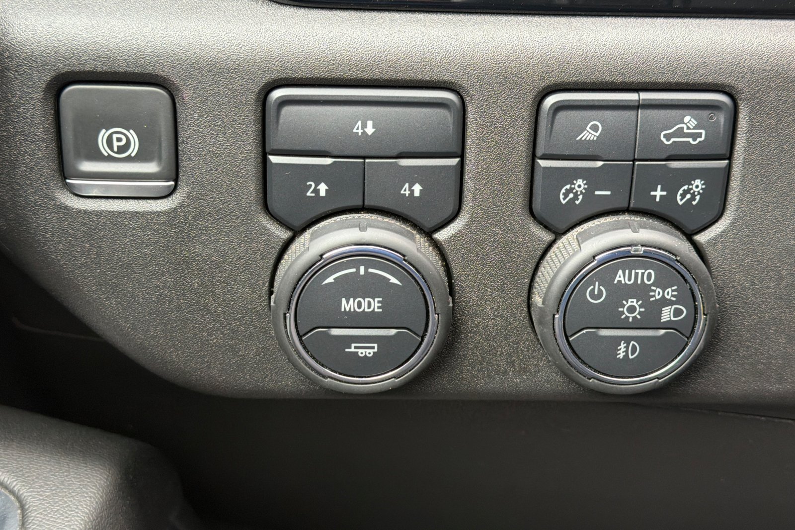 Used 2025 Chevrolet Silverado 2500 LT w/ All Star Edition AWD/4WD image 30