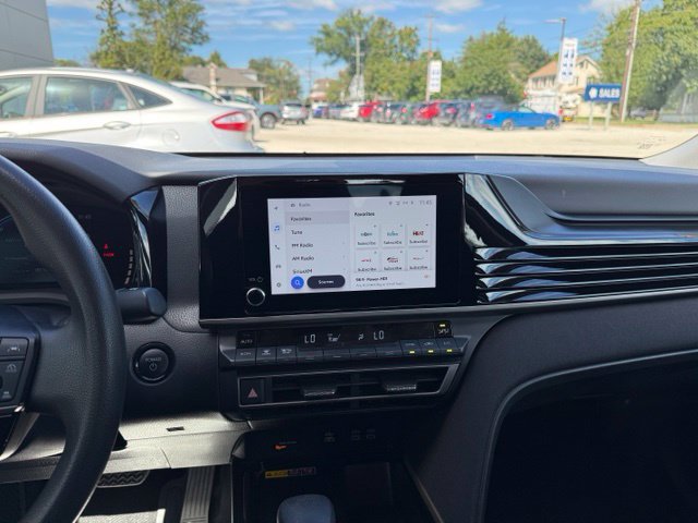 Used 2025 Toyota Camry LE FWD image 45