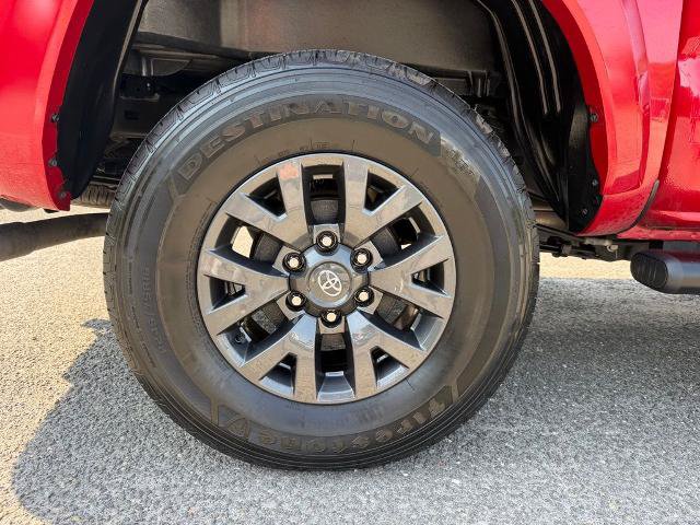 Used 2023 Toyota Tacoma SR5 w/ Technology Package AWD/4WD image 11