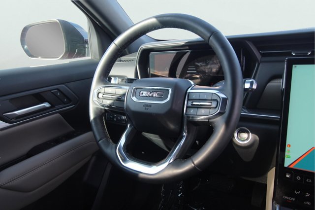 Used 2025 GMC Terrain Elevation w/ Black Edition AWD/4WD image 16