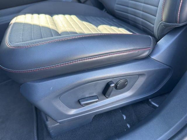 Certified 2025 Ford Explorer ST-Line w/ ST-Line Street Pack image 19