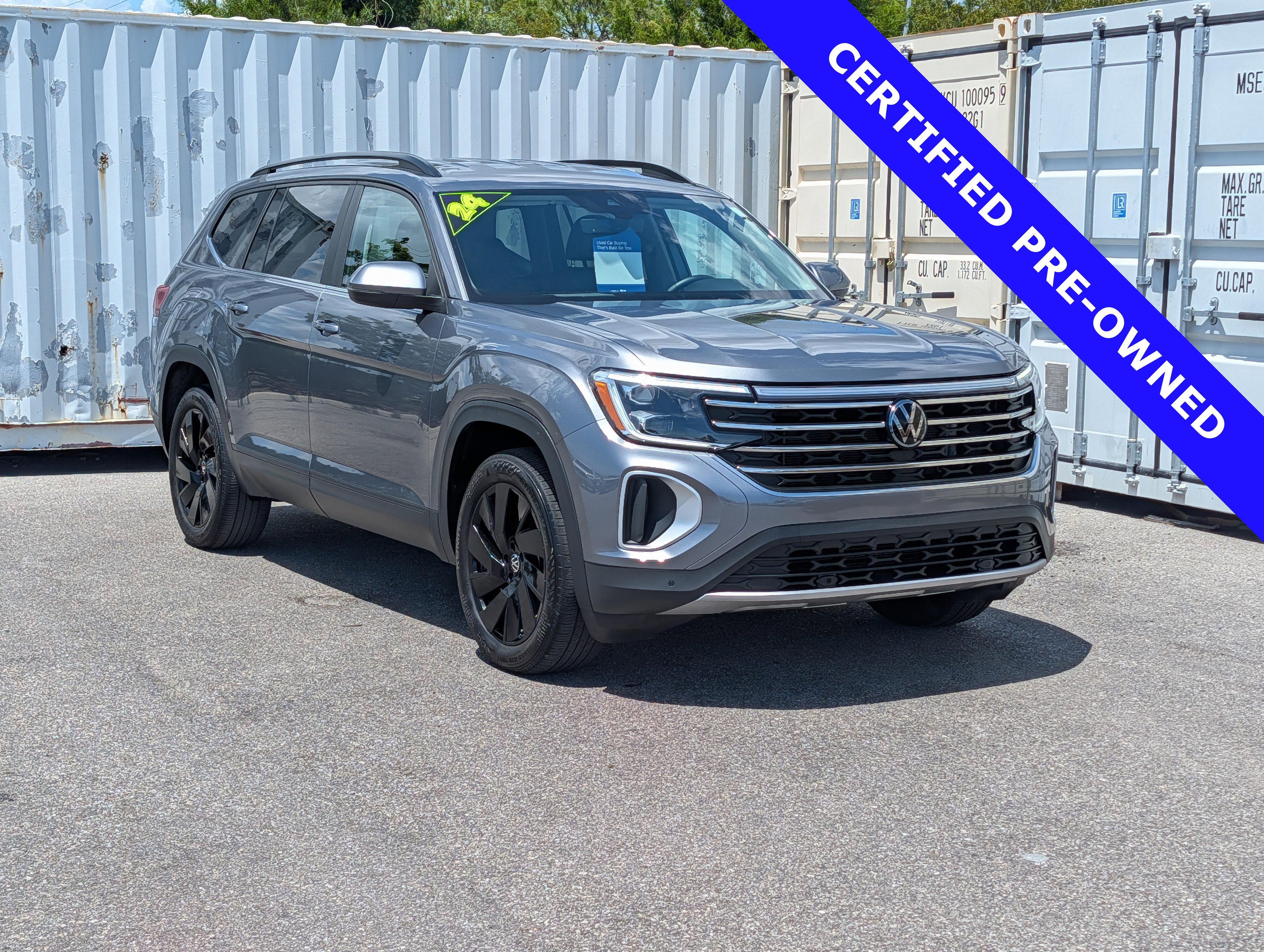 Used 2024 Volkswagen Atlas SE FWD image 2
