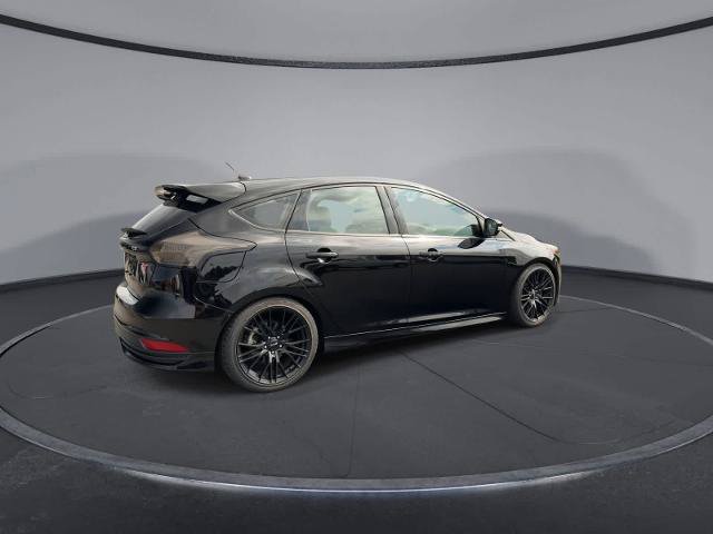 Certified 2018 Ford Focus ST w/ Equipment Group 402A FWD image 8