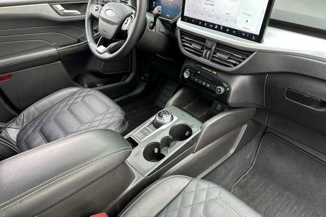 Certified 2023 Ford Escape SE w/ PHEV Premium Package image 14