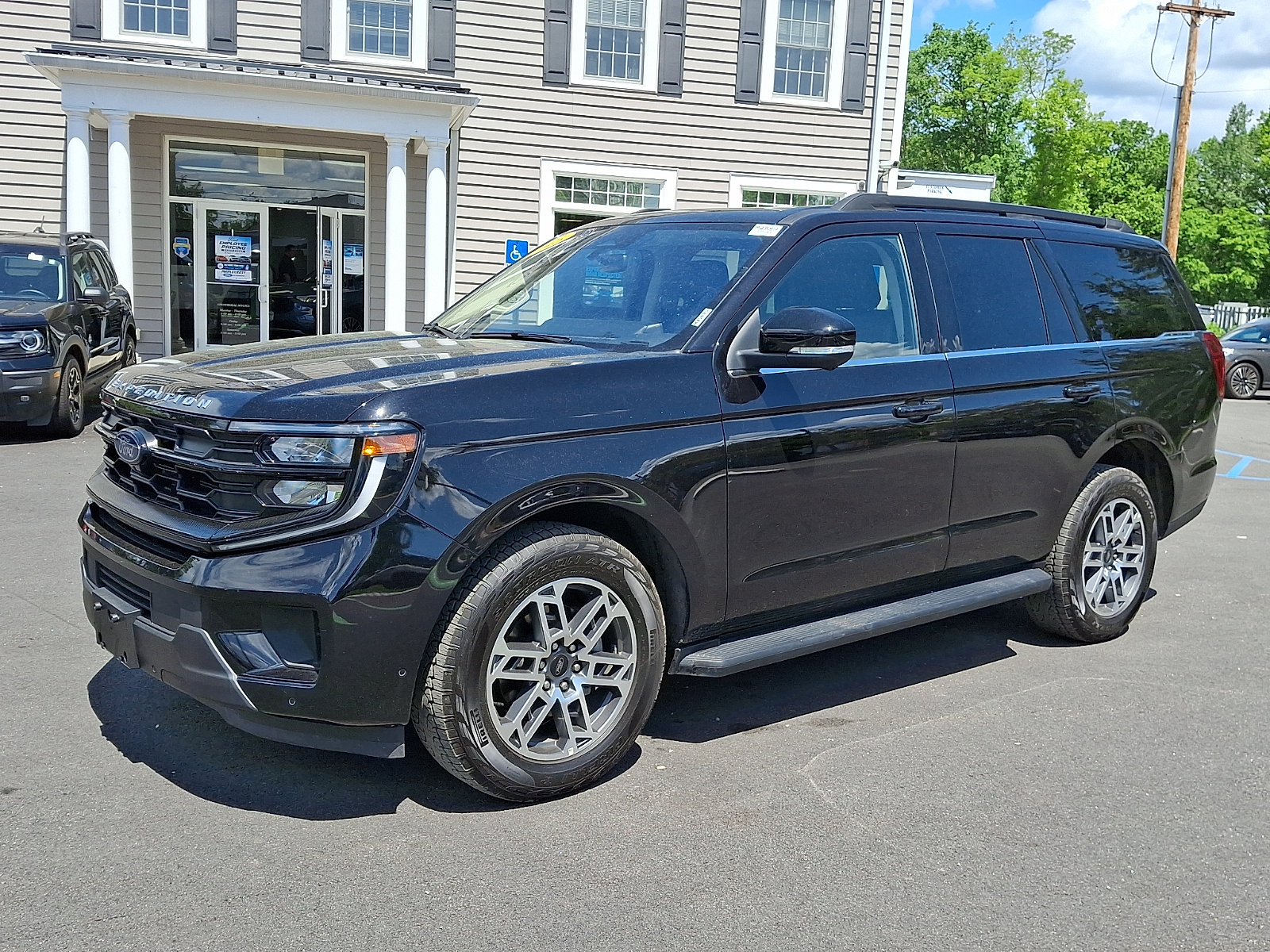 Certified 2025 Ford Expedition Active