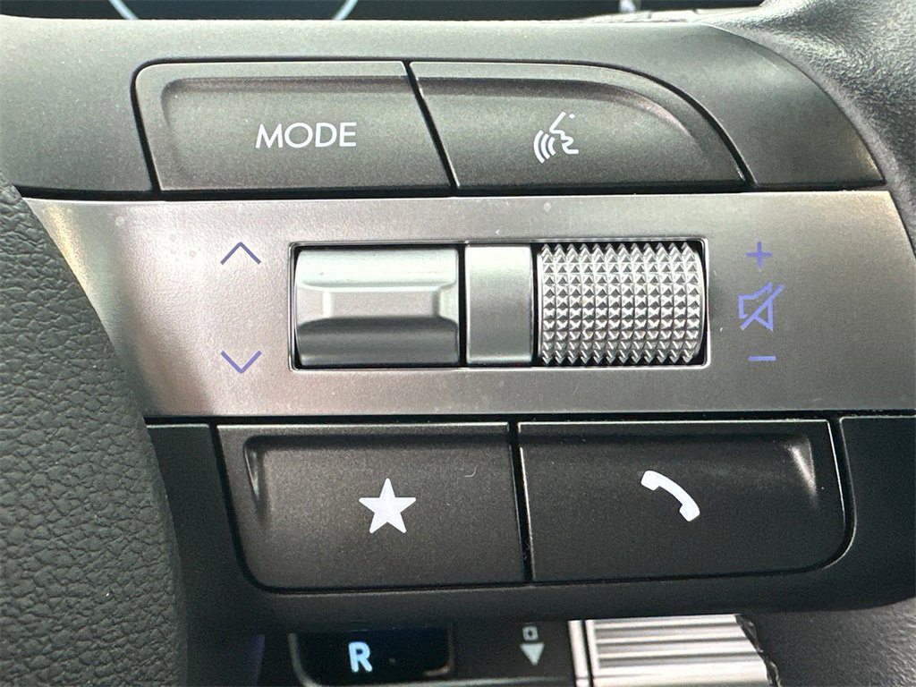 Used 2024 Hyundai Kona Limited image 26