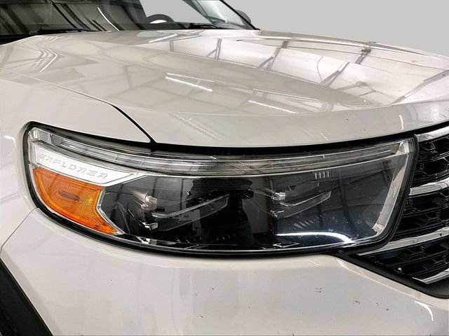 Certified 2021 Ford Explorer XLT w/ Equipment Group 202A AWD/4WD image 28