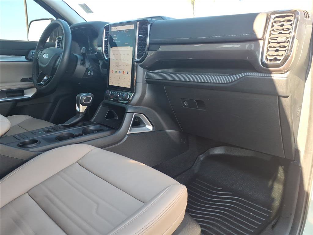 Certified 2024 Ford Ranger Lariat w/ Trailer Tow Package image 10