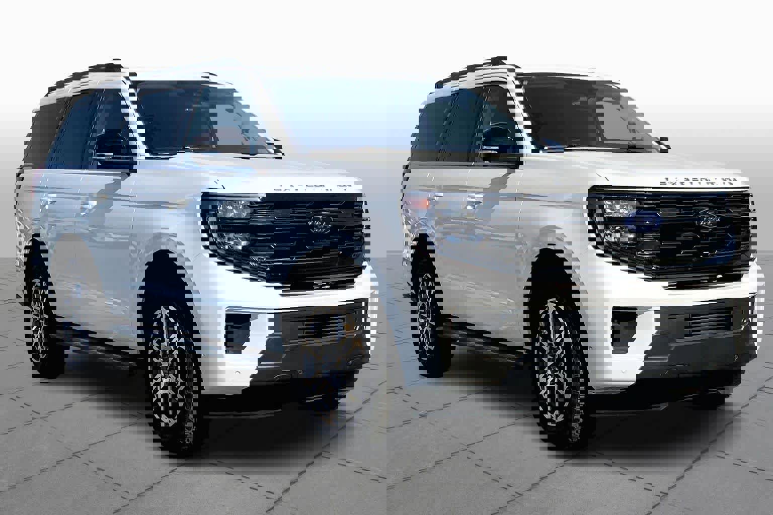 Certified 2025 Ford Expedition Active image 3