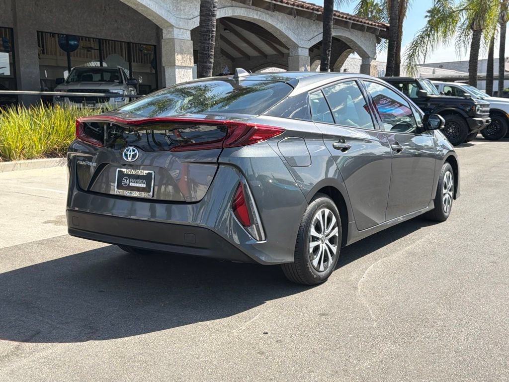 Used 2020 Toyota Prius Prime LE FWD image 12