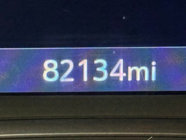 Used 2022 Chevrolet Traverse LT image 24