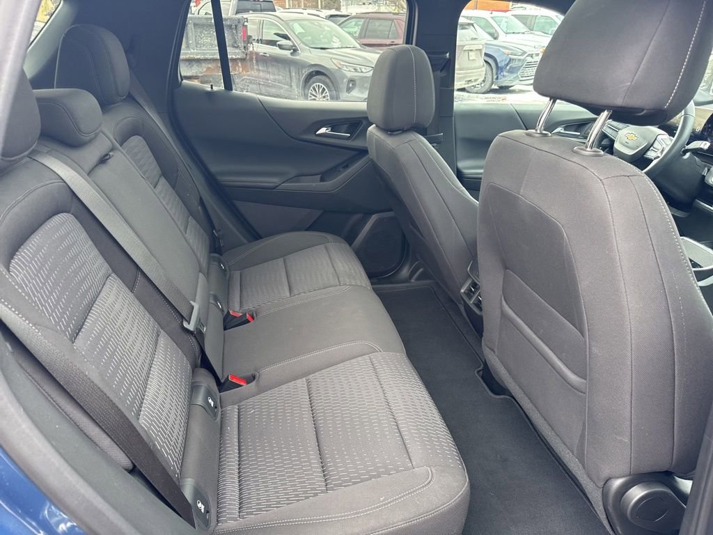 Used 2025 Chevrolet Equinox LT w/ Safety and Technology Package image 32