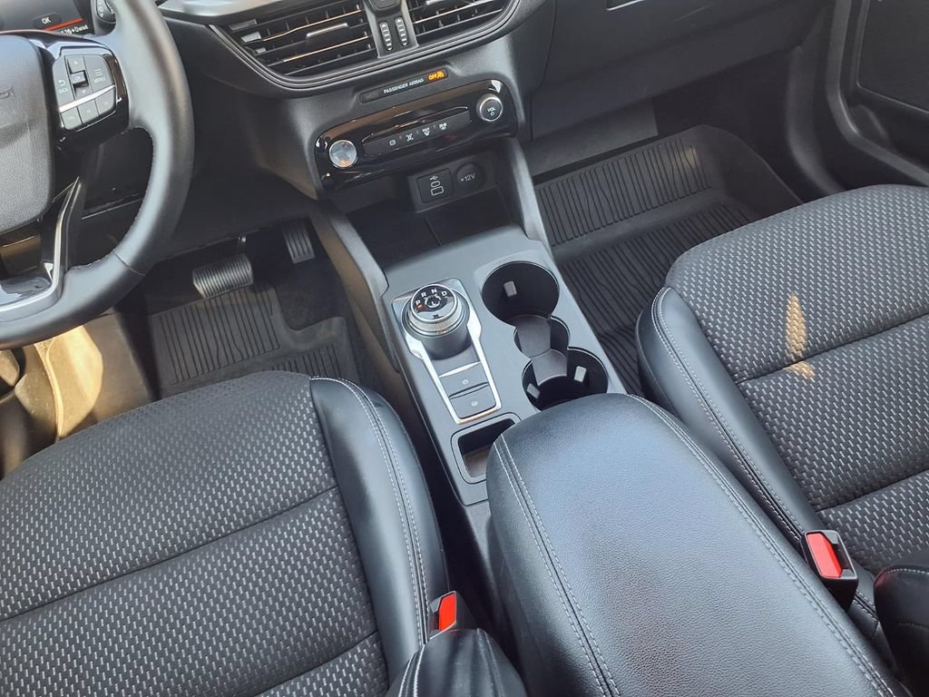 Certified 2024 Ford Escape SE FWD image 11