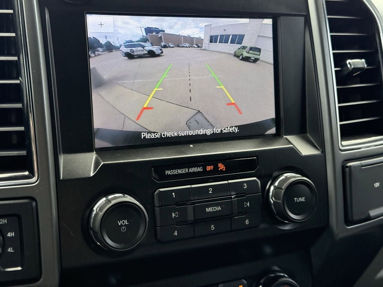 Certified 2019 Ford F150 XLT w/ Equipment Group 302A Luxury AWD/4WD image 18
