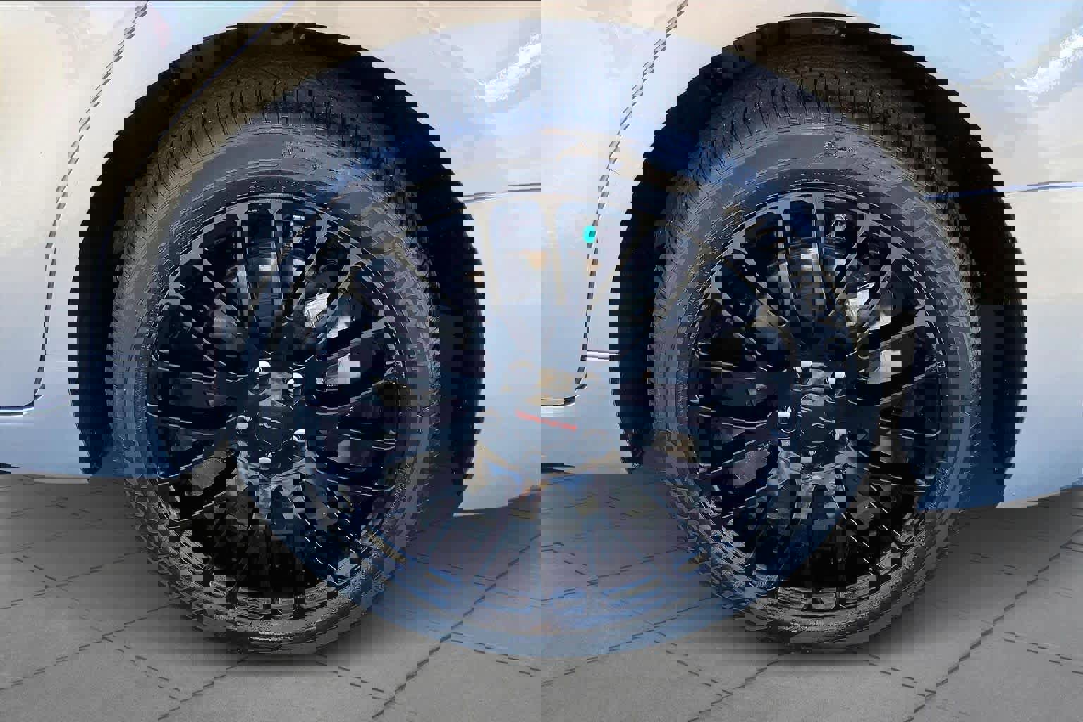 Used 2024 Toyota Camry SE image 9