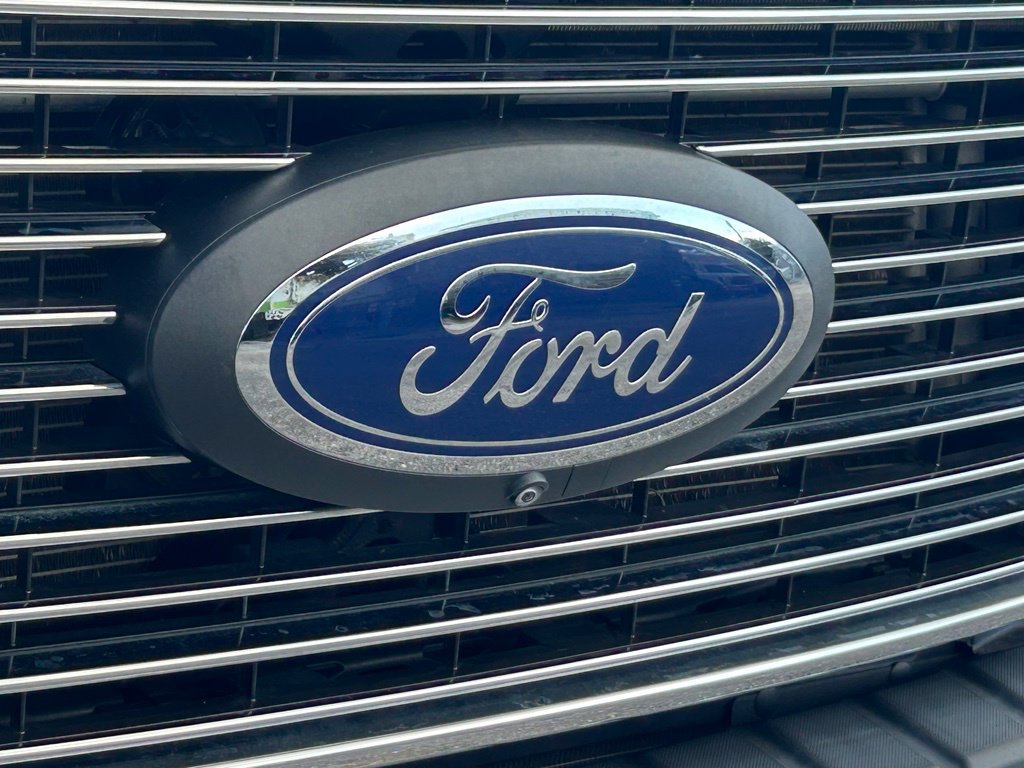 Certified 2022 Ford F350 King Ranch w/ King Ranch Ultimate Package AWD/4WD image 24