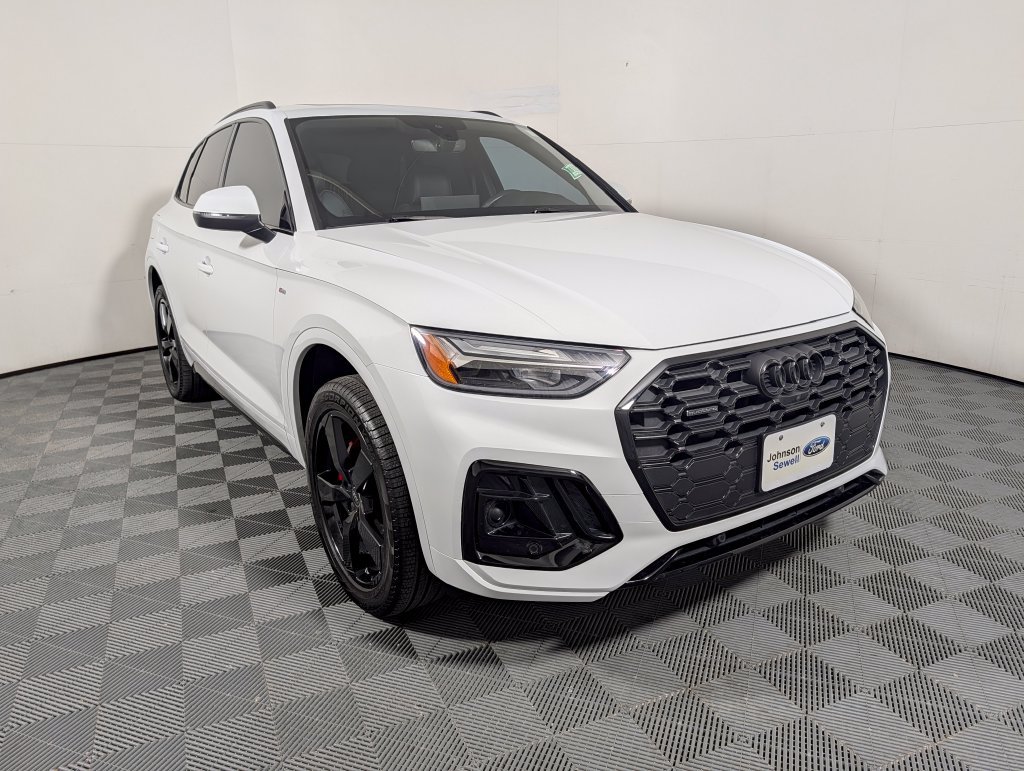 Used 2024 Audi Q5 2.0T Premium Plus w/ Premium Plus Package