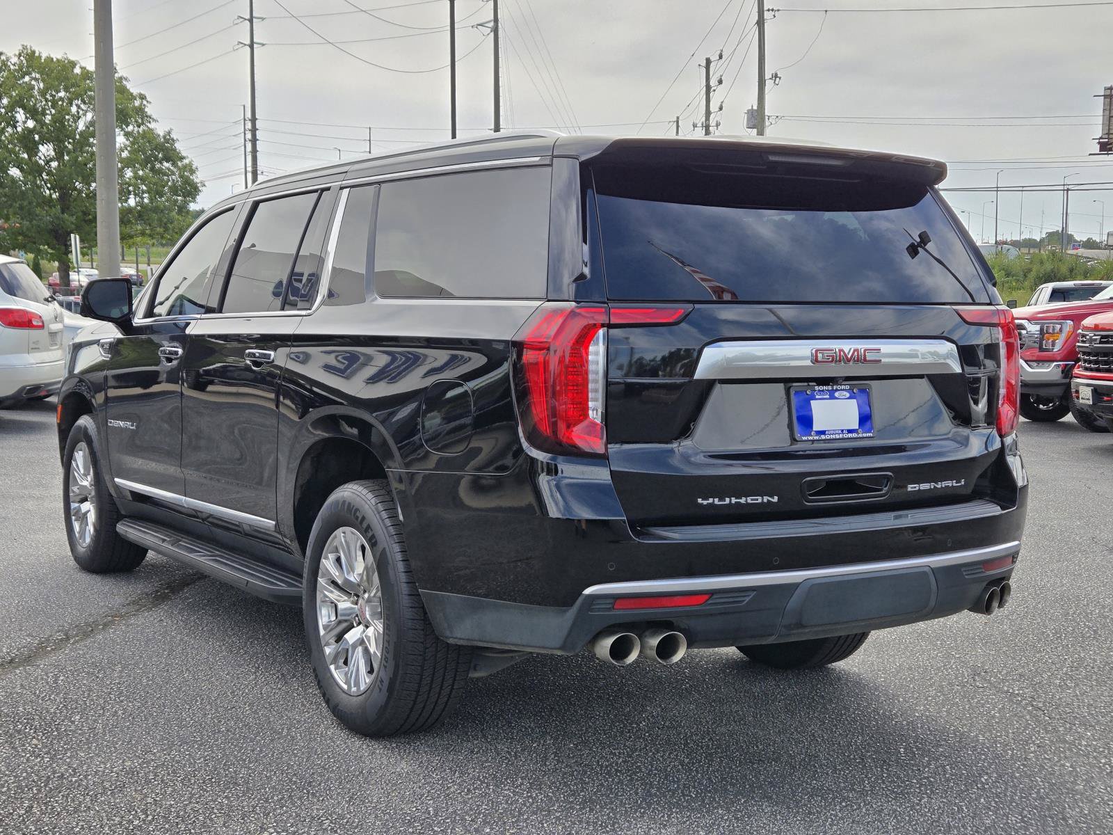 Used 2024 GMC Yukon XL Denali w/ Max Trailering Package AWD/4WD image 12
