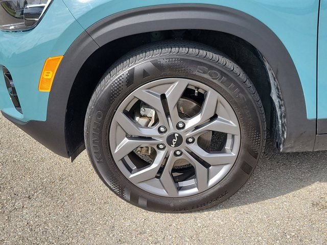 Used 2024 Kia Seltos S FWD image 8