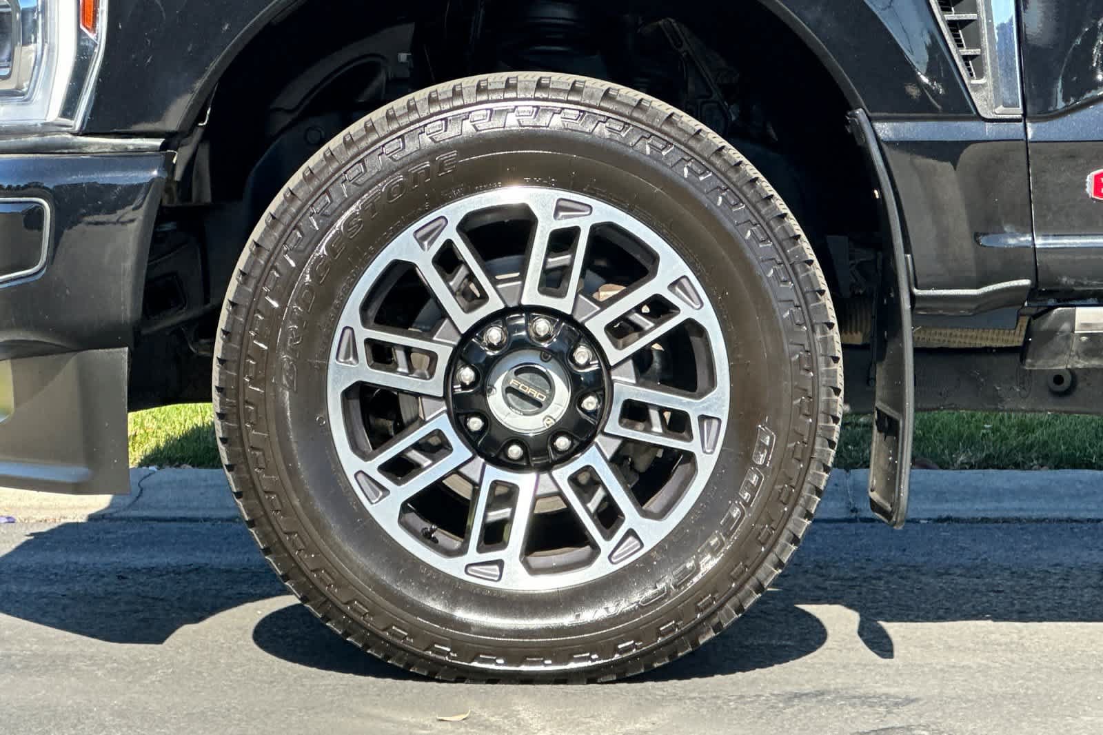Certified 2024 Ford F350 Limited w/ FX4 Off-Road Package AWD/4WD image 26