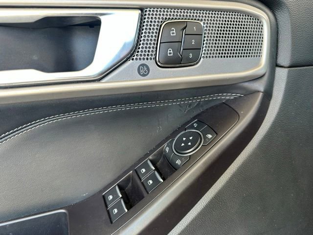 Certified 2020 Ford Explorer Limited RWD image 30