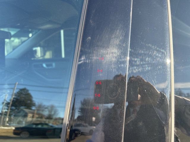 Certified 2022 Ford Explorer XLT w/ Equipment Group 202A image 10