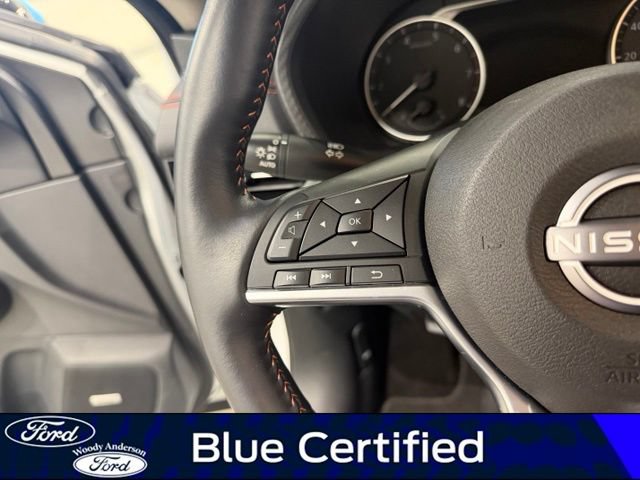 Used 2025 Nissan Sentra SR w/ SR Premium Package FWD image 11