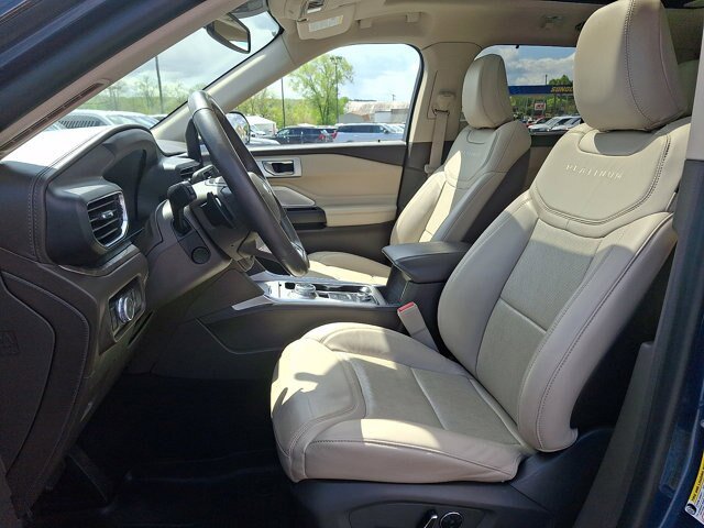 Certified 2020 Ford Explorer Platinum w/ Premium Technology Package AWD/4WD image 15