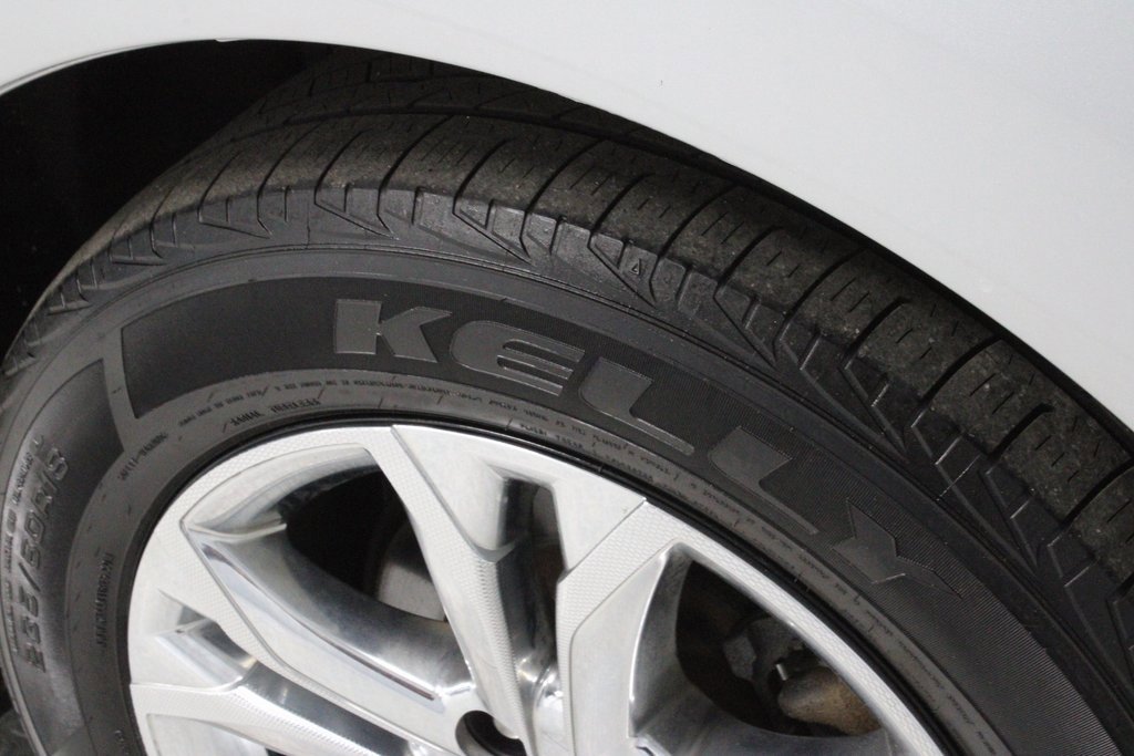 Used 2022 Toyota Sienna XSE image 21