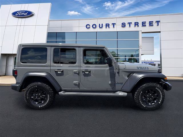 Used 2023 Jeep Wrangler Unlimited w/ Sun & Screen Package AWD/4WD image 8