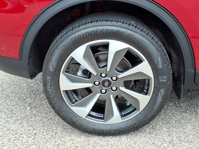 Certified 2023 Ford Escape Platinum w/ Premium Technology Package AWD/4WD image 7