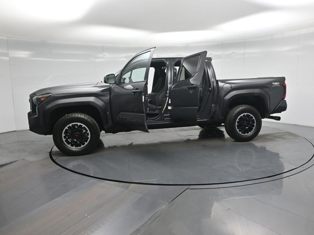 Used 2024 Toyota Tacoma TRD Off-Road image 55