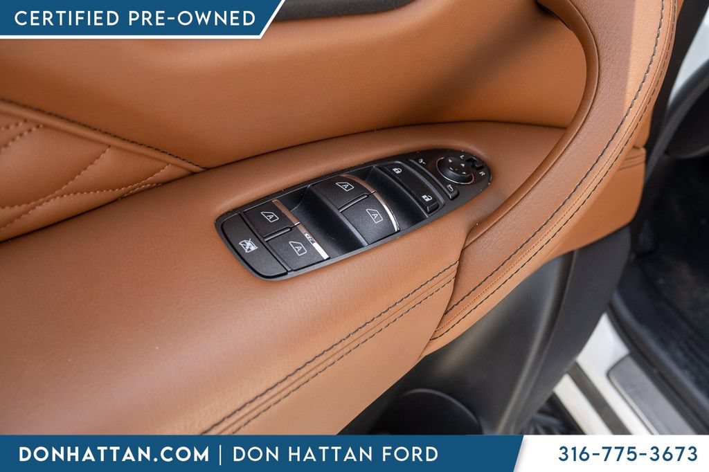 Used 2023 INFINITI QX80 Sensory w/ Cargo Package AWD/4WD image 19