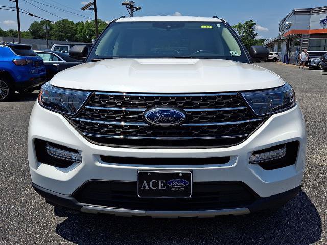 Certified 2023 Ford Explorer XLT w/ Equipment Group 202A AWD/4WD image 2