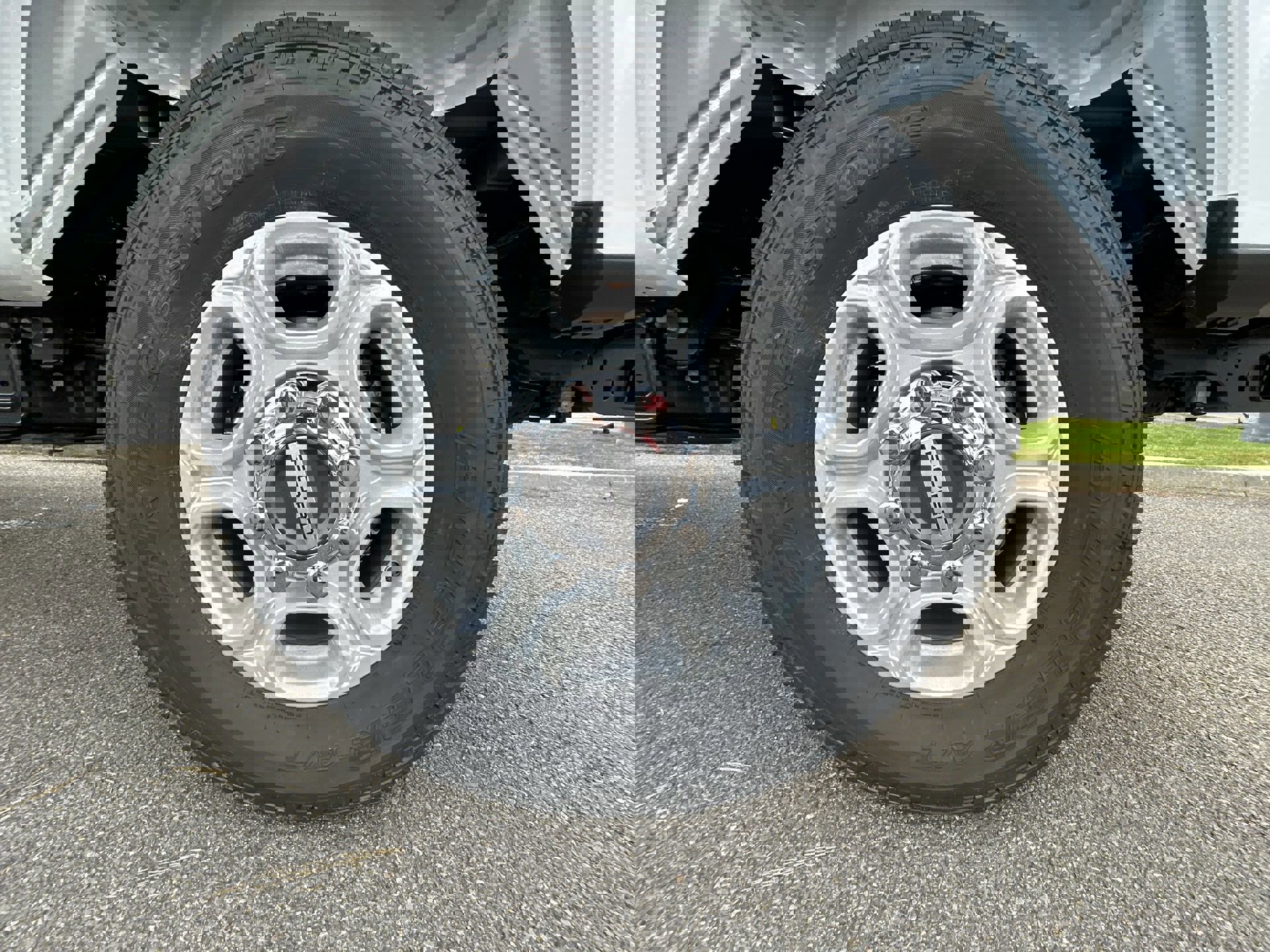 Certified 2025 Ford F250 XLT w/ FX4 Off-Road Package image 12