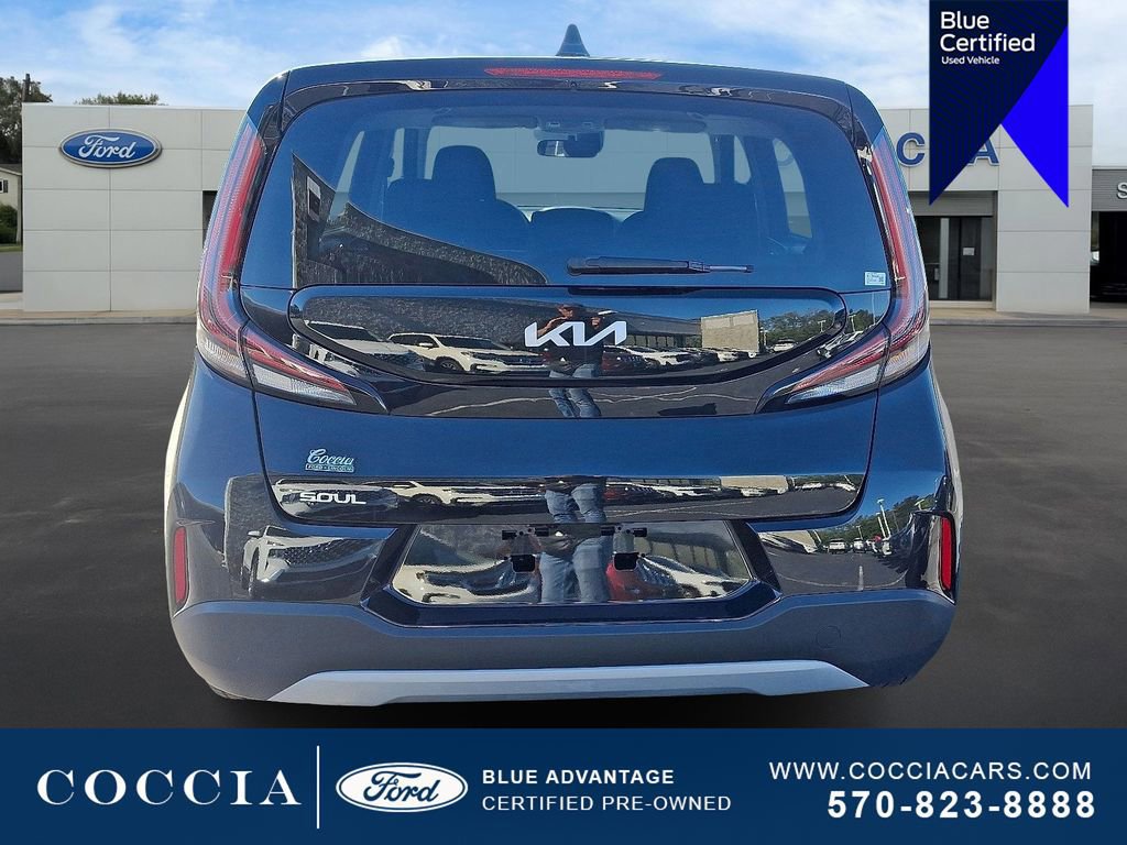 Used 2023 Kia Soul LX w/ LX Technology Package image 4