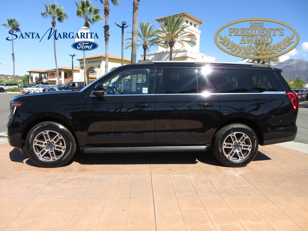 Certified 2025 Ford Expedition Max Active RWD image 1