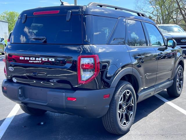 Certified 2025 Ford Bronco Sport Outer Banks w/ Outer Banks Tech Package+ AWD/4WD image 4