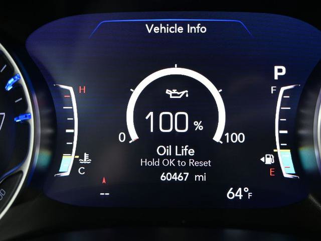 Used 2024 Chrysler Pacifica Touring-L image 25