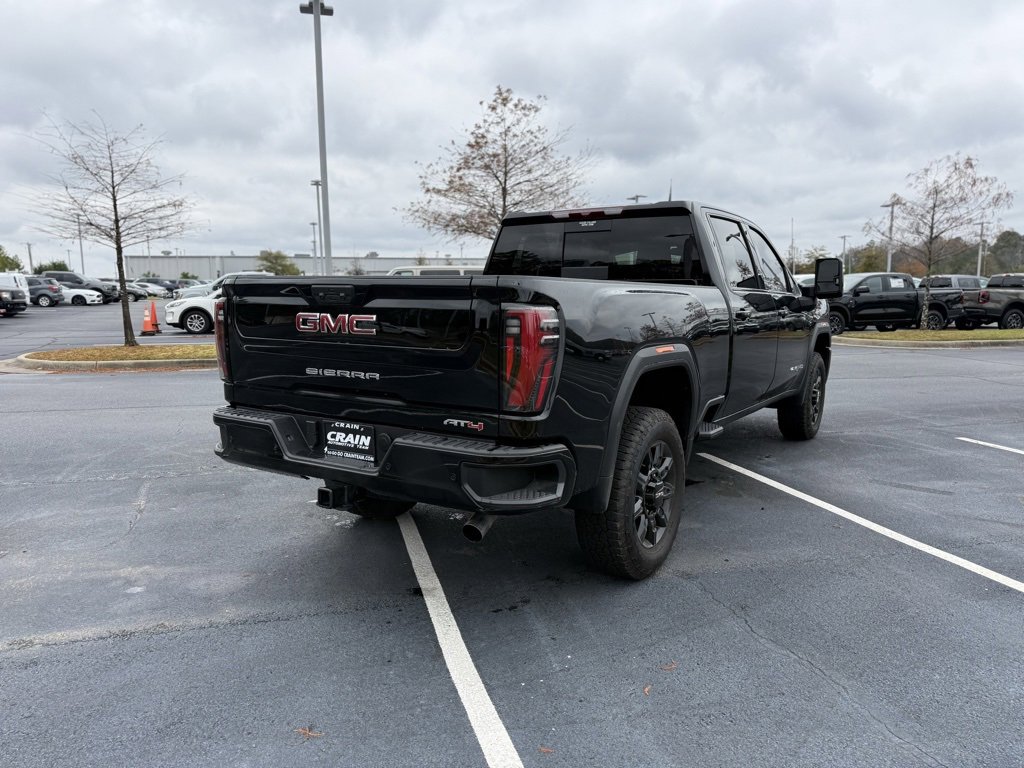 Used 2025 GMC Sierra 2500 AT4 w/ AT4 Preferred Package image 8