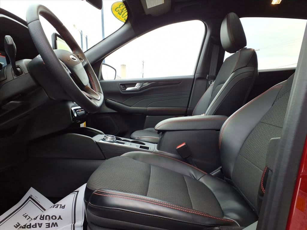 Certified 2023 Ford Escape ST-Line w/ Tech Pack #1 image 14