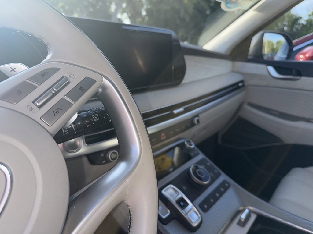 Used 2023 Hyundai Palisade Calligraphy image 8