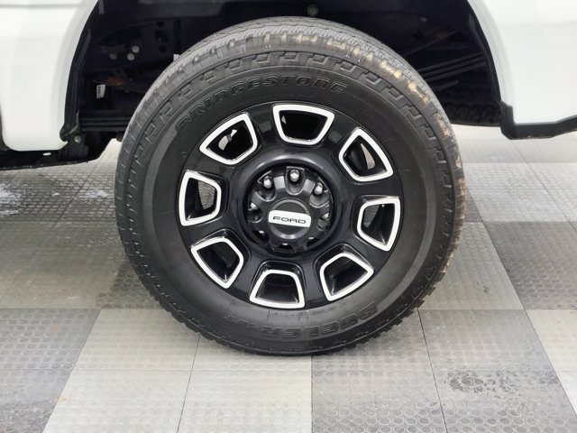 Certified 2025 Ford F350 Platinum AWD/4WD image 23