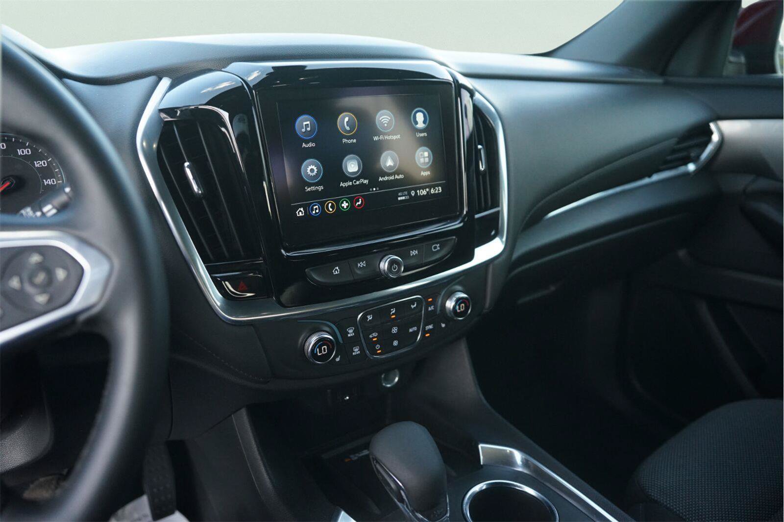 Used 2023 Chevrolet Traverse LT FWD image 28