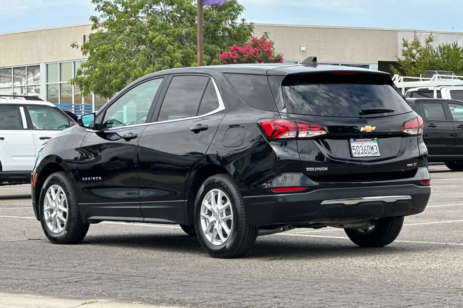 Used 2022 Chevrolet Equinox LT w/ LPO, Floor Liner Package AWD/4WD image 6