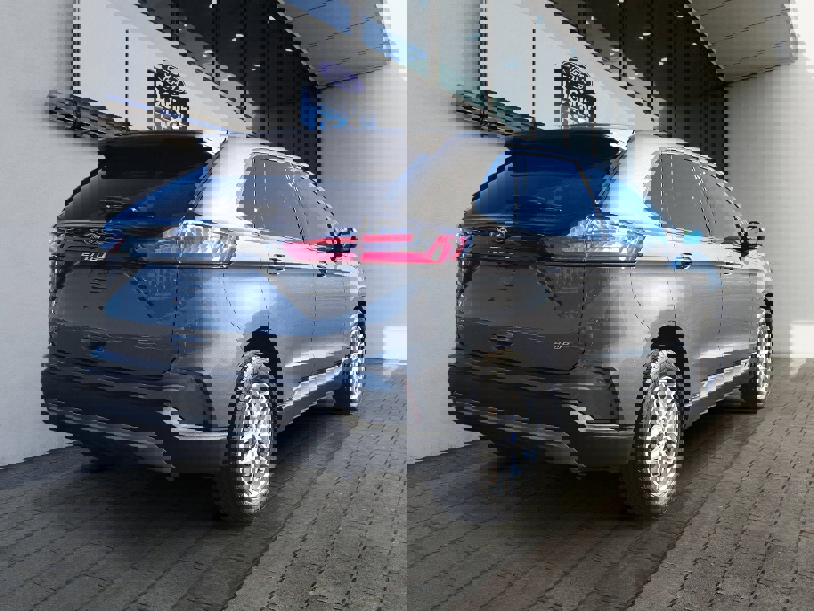 Certified 2022 Ford Edge SEL w/ Convenience Package image 5