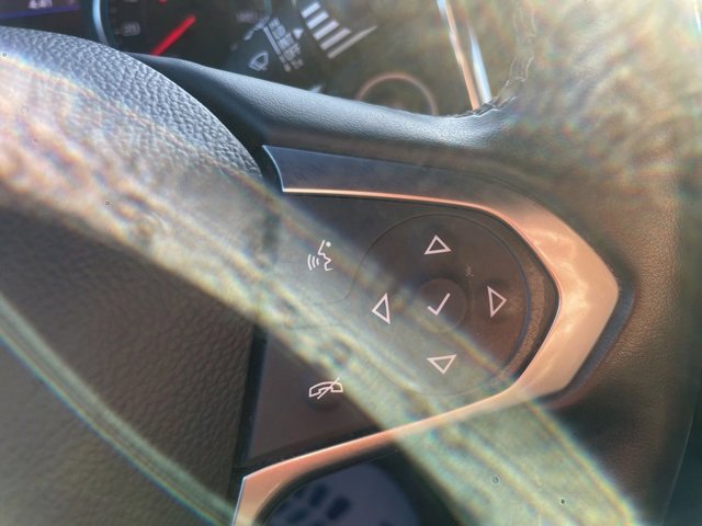 Used 2023 Chevrolet Traverse LT image 27