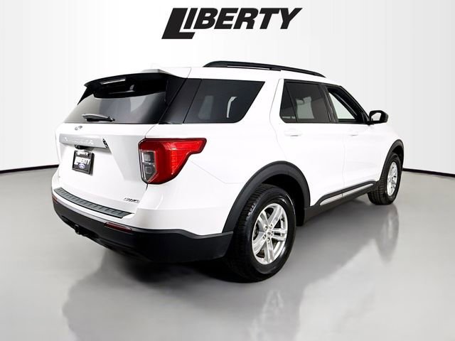 Certified 2022 Ford Explorer XLT w/ Class IV Trailer Tow Package image 5