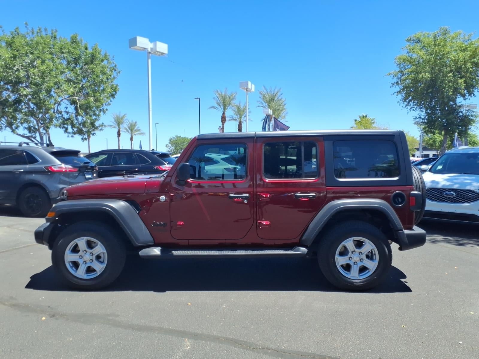 Used 2021 Jeep Wrangler Unlimited Sport AWD/4WD image 7